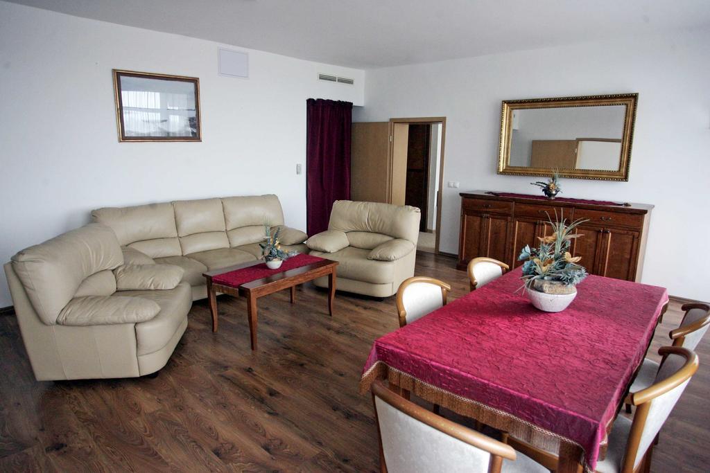 סזומבאת'לי Hotel Claudius חדר תמונה